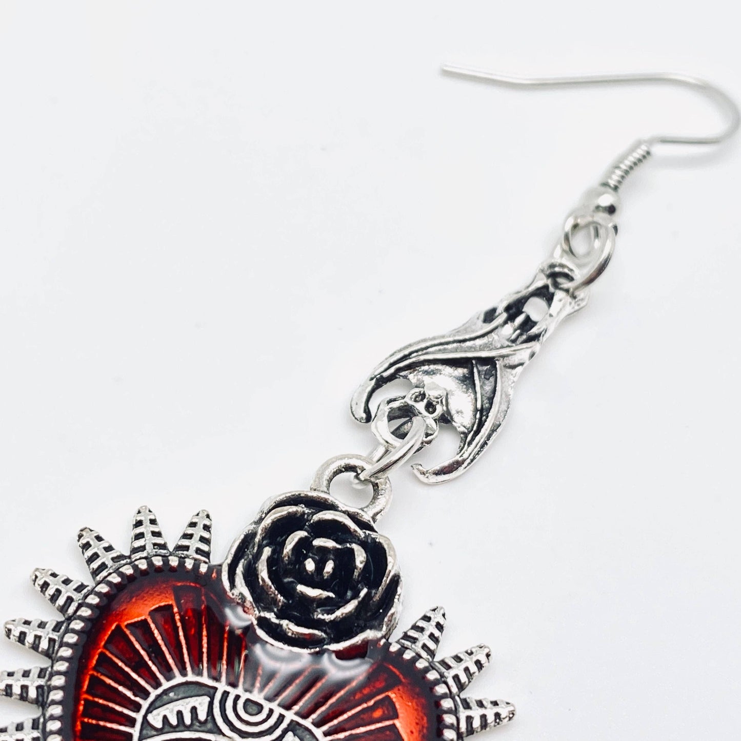 Bat Heart-shaped Bloody Eye Earrings